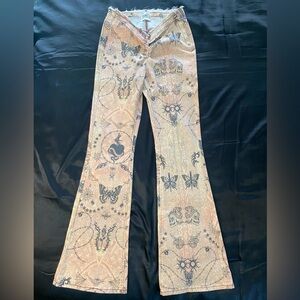 Urban Outfitters BDG Rugged Dipped V Flare Pants Tan/Black Size 27 Used 1X